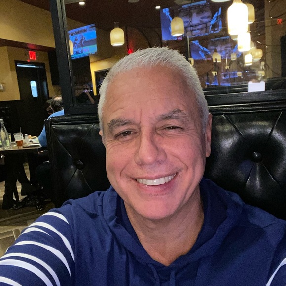 Meet your Posher, Robert - Picture 1 of 1